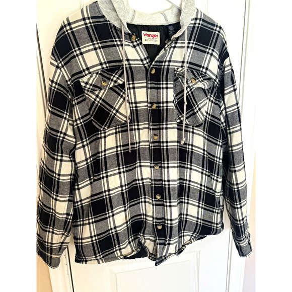 Wrangler Other - Wrangler Men's Plaid Quilted Hooded Shacket Jacket Insulated Lined Black Gray L